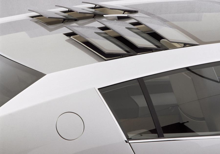  Cadillac Imaj Concept 2000 года  (фото 18 из 39)
